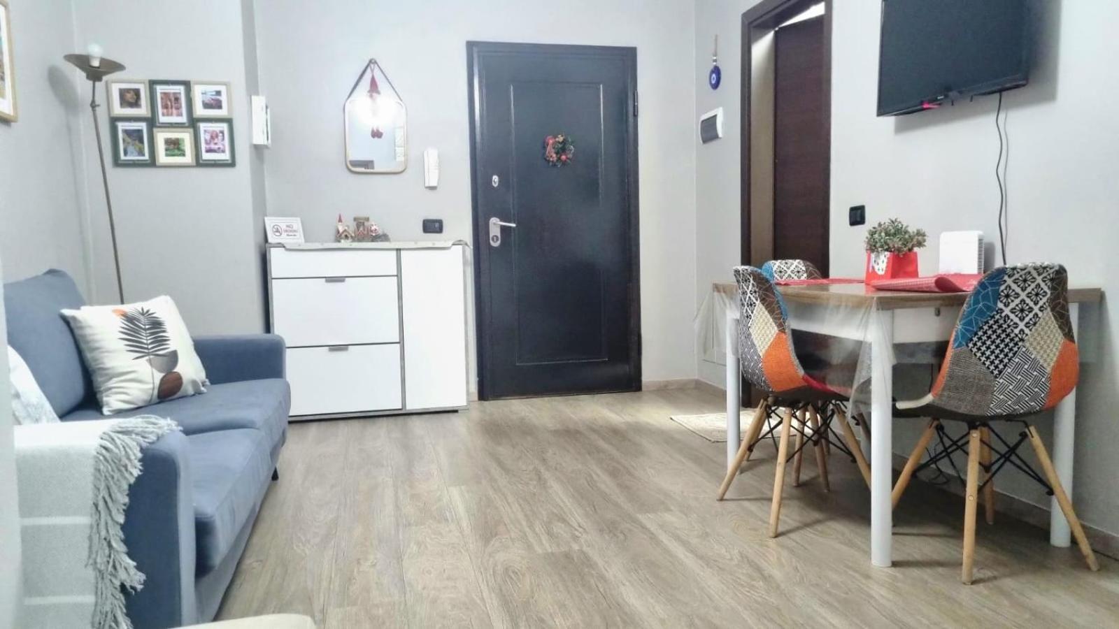 Nevila'S Apartment ティラナ エクステリア 写真